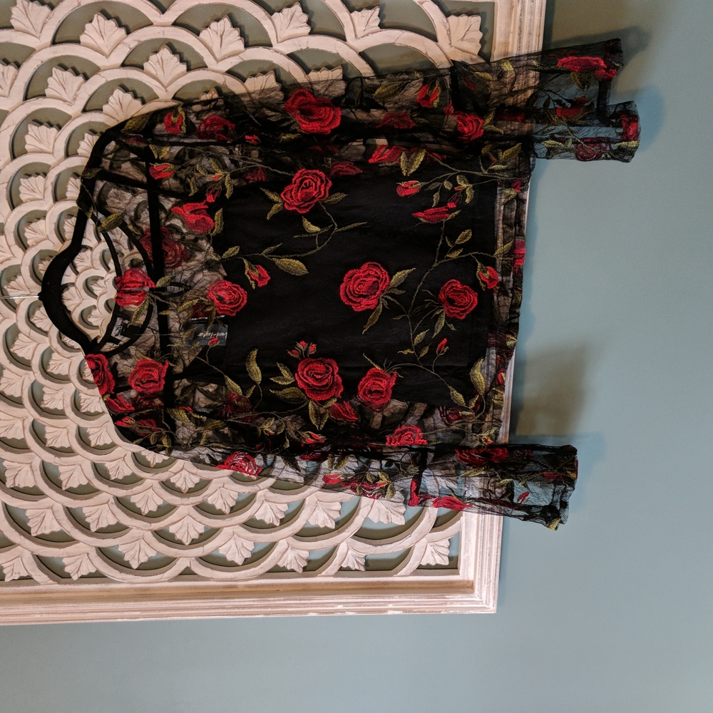 Lord and Taylor Top Size Medium - Picture 9 of 13